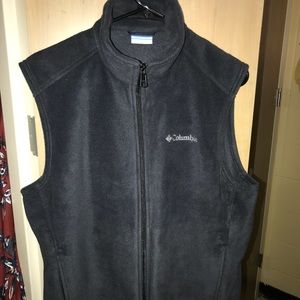 Columbia Vest!!